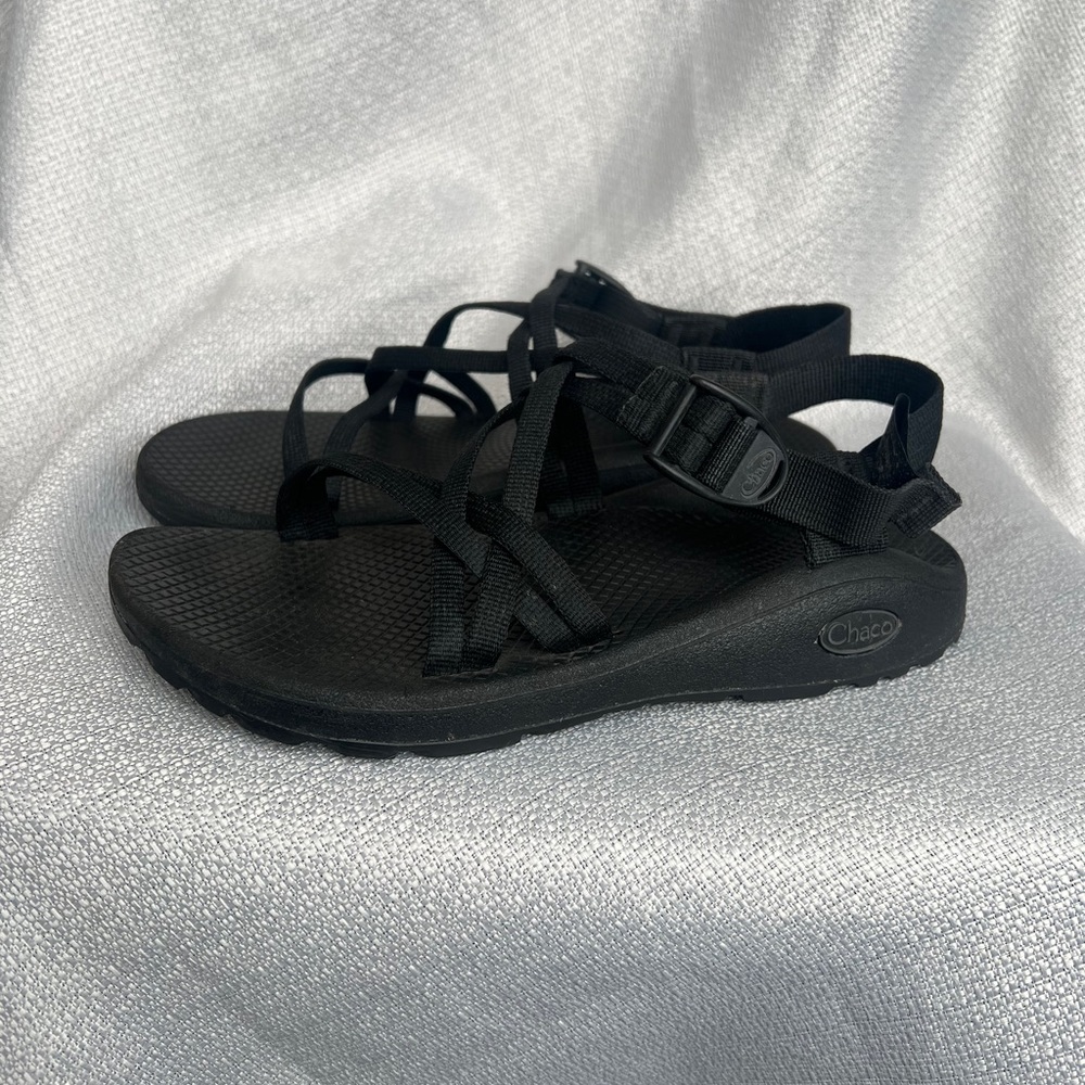 Chaco Women's Black Adjustable Strappy Sandals - Picture 7 of 12